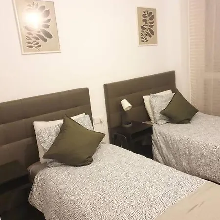 Appartamento 2 Bed Luxury In Estepona, Parking & Pools *